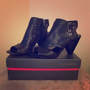 Vince Camuto women heels sandals shoes black